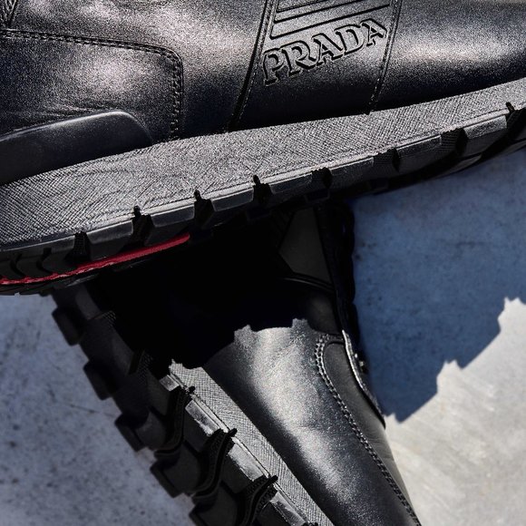 Prada Vitello Plume Leather Runner. Black, Mens Sz. 9 main image 8
